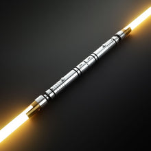 Lade das Bild in den Galerie-Viewer, Bastila Shan - Combat Saber
