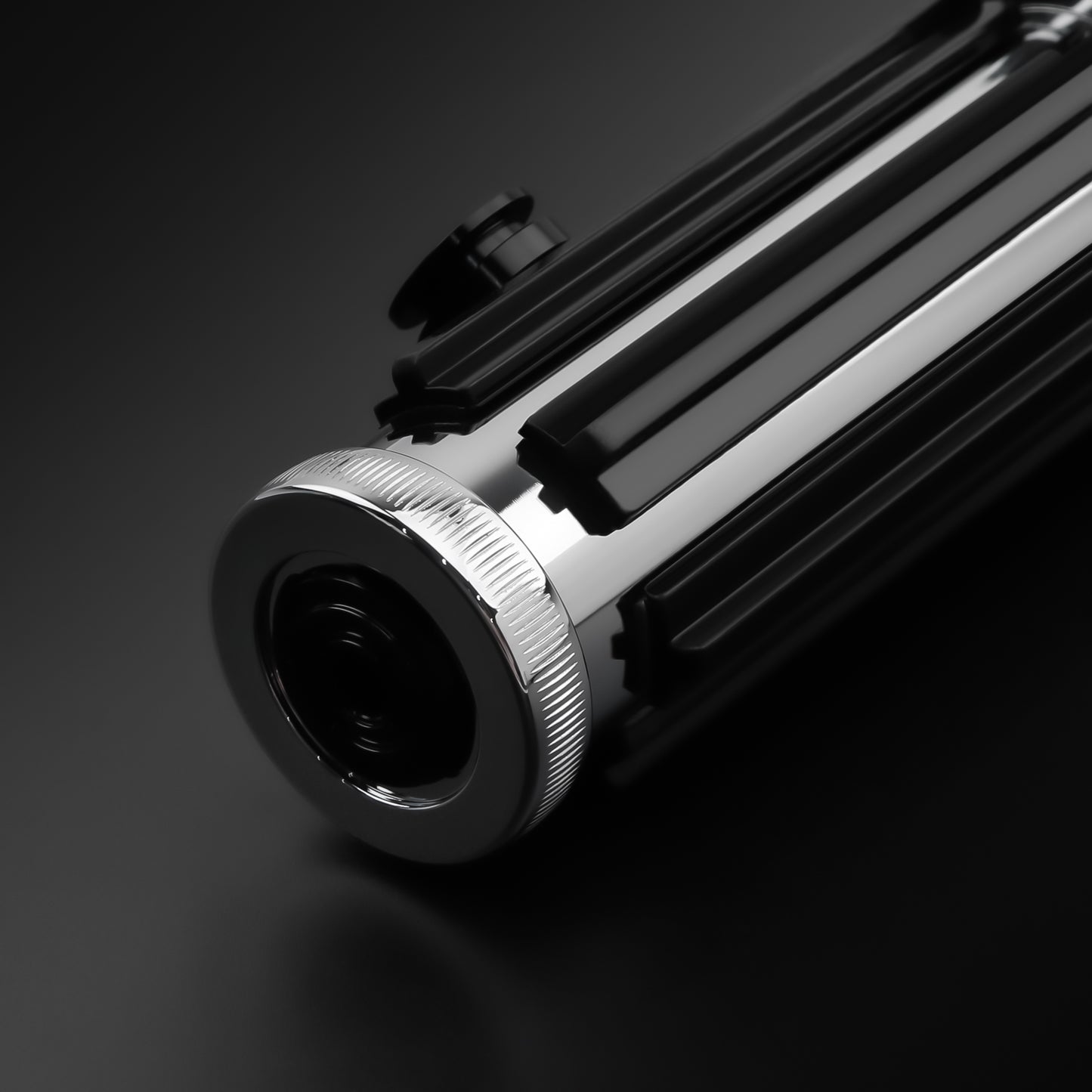 Graflex Exposed Crystal Neopixel Combat Lightsaber