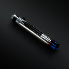 Lade das Bild in den Galerie-Viewer, Master Sol Combat Neopixel Lightsaber
