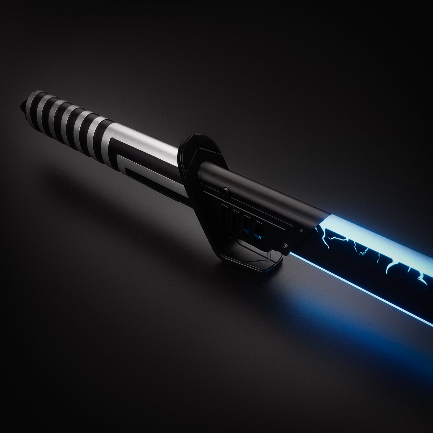 Mando V2 - Combat Saber - ES Sabers